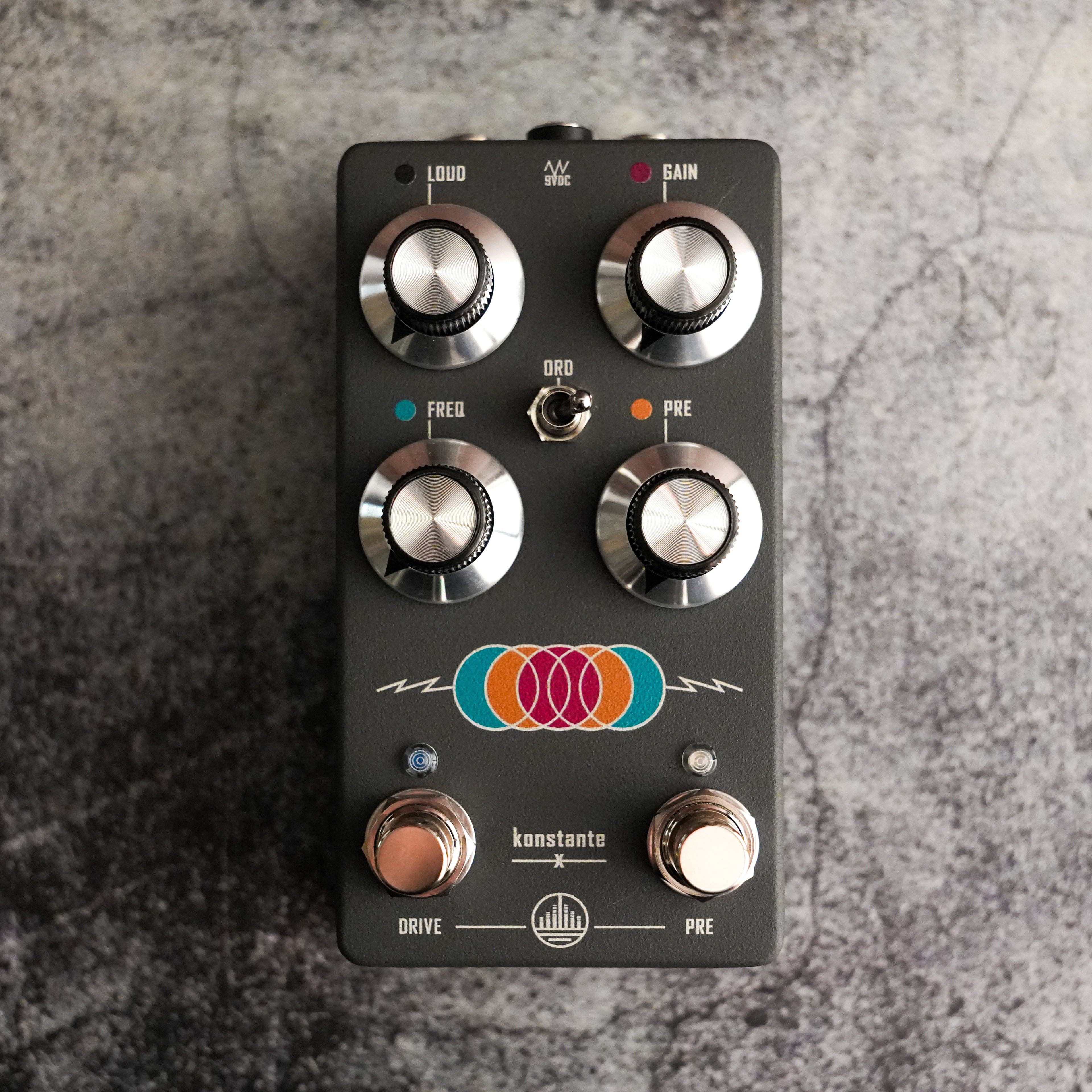 Konstante - Videotape Grey Finish
